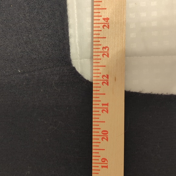 Madewell Women's Classic Black Crew Neck Long Bell Sleeved Black Small Sweater - Picture 6 of 7